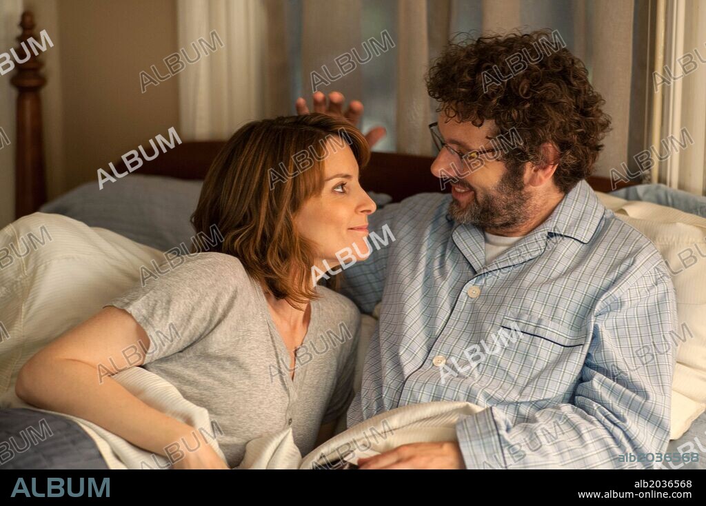 MICHAEL SHEEN and TINA FEY in ADMISSION, 2013, directed by PAUL WEITZ. Copyright DEPTH OF FIELD.