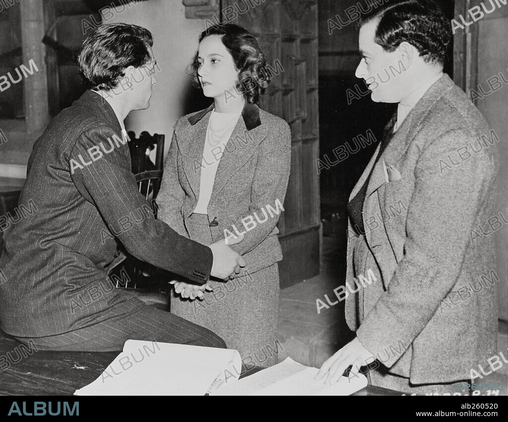 LAURENCE OLIVIER, MERLE OBERON y WILLIAM WYLER en CUMBRES BORRASCOSAS, 1939 (WUTHERING HEIGHTS), dirigida por WILLIAM WYLER. Copyright UNITED ARTISTS.