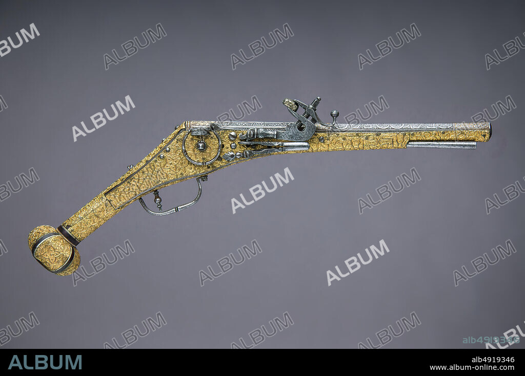 Wheellock Pistol, German, Augsburg, ca. 156070, Augsburg, German, Augsburg, Steel, gold, copper, wood, horn, L. 20 3/8 in. (51.7 cm); L. of barrel 13 7/16 in. (34.1 cm); Cal.492 in. (12.5 mm); Wt. 4 lb. 4 oz. (1928 g), Firearms-Pistols-Wheellock.