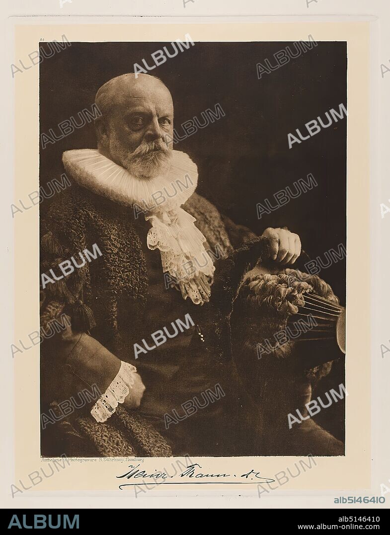 Rudolph Dührkoop, Senator Dr. Heinrich Traun from the portfolio Hamburgische Männer und Frauen am Anfang des XX. Jahrhunderts, Staatliche Landesbildstelle Hamburg, collection on the history of photography, paper, heliogravure, image size: height: 21,50 cm; width: 15,80 cm, signed: recto below the image: imprinted signature of the sitter, inscribed: recto: engraved on printing plate, below the image: photograph and photogravure R. Dührkoop, Hamburg, upper left above the picture 34th; upper right in the corner noted in lead:18, stamp: recto: handwritten addition: Inv.No. and reference to repro, portrait photography, portrait, half profile (three-quarter view), politician, part of the portfolio Hamburg Men and Women at the Beginning of the XXth Century - Camera Portraits - Photographed, etched in copper and printed by Rudolph Dührkoop Hamburg 1905.