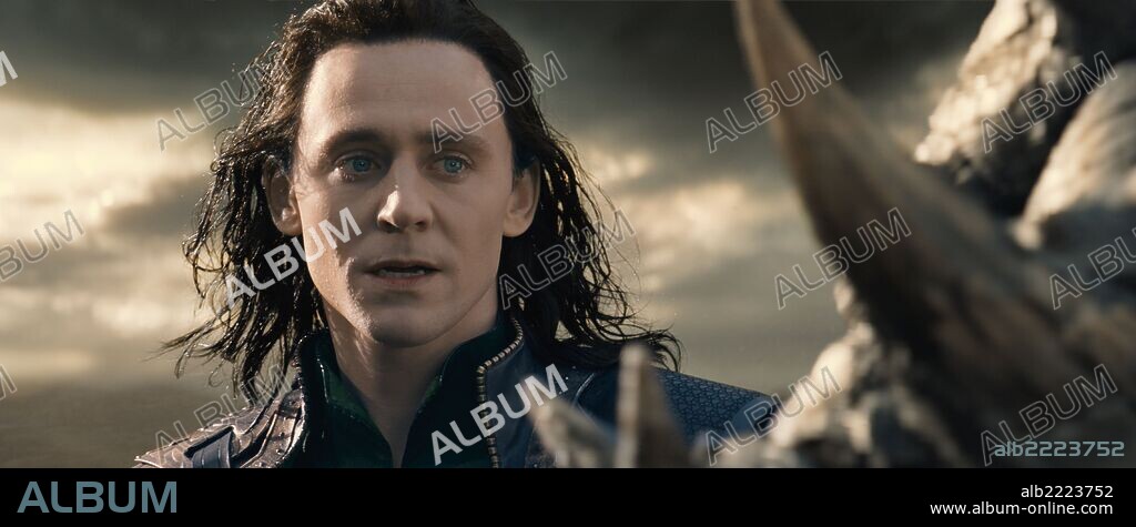 TOM HIDDLESTON en THOR: EL MUNDO OSCURO, 2013 (THOR: THE DARK WORLD), dirigida por ALAN TAYLOR. Copyright MARVEL STUDIOS.