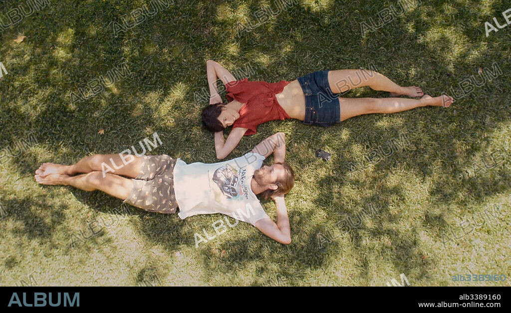 BRIAN TEUWEN and ESTHER GONZALEZ in BITTERSWEET DAYS, 2016, directed by MARGA MELIA. Copyright CON UN PACK.