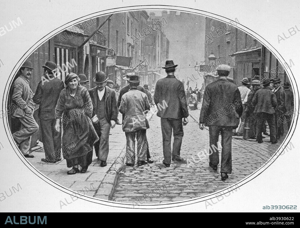 Main street of the Italian community, Clerkenwell, London, c1900 (1901). In the 1850s the south-western part of Clerkenwell became known as 'Little Italy' because of the Italian immigrant community that settled there. From Living London, Vol. 1, edited by George R. Sims. [Cassell and Company, Limited, London, Paris, New York & Melbourne, 1901].