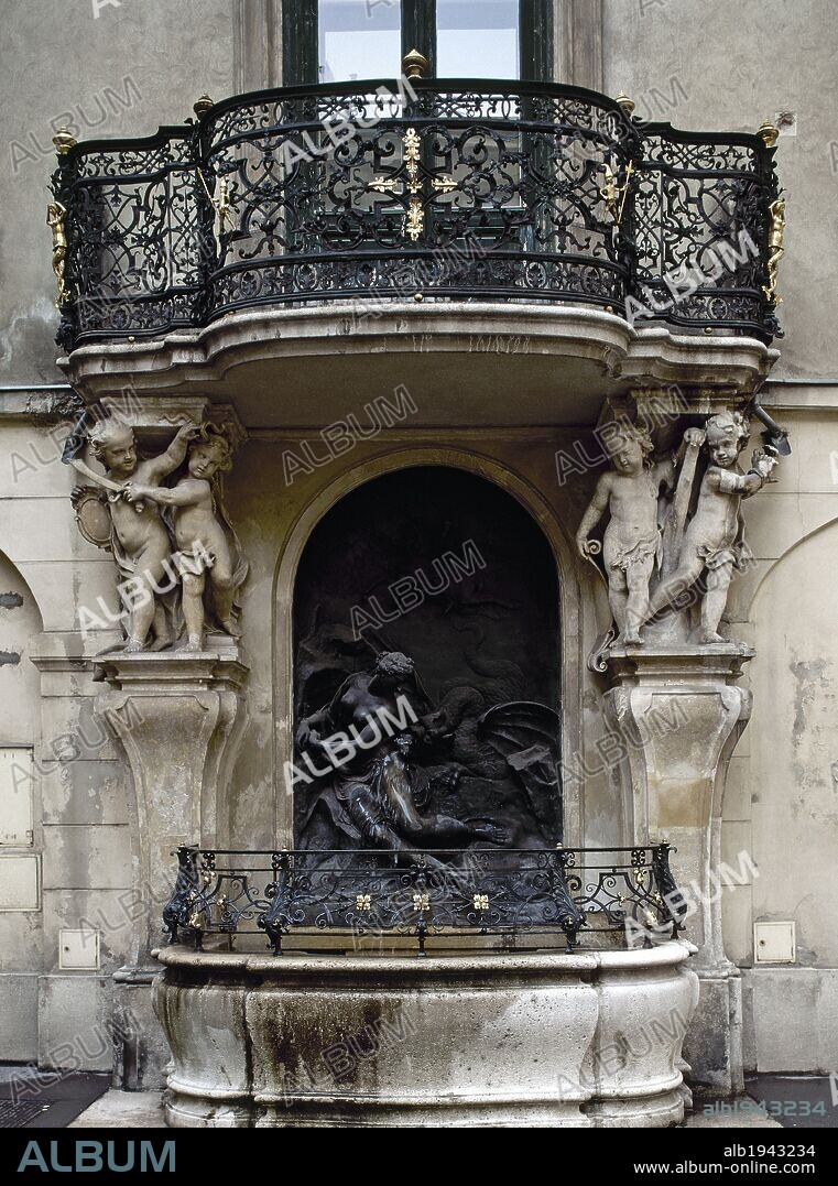 ARTE BARROCO. AUSTRIA. DONNER, Georg Raphael (Esslingen,1693-Viena,1741) Escultor austríaco. "FUENTE DE ANDROMEDA" (1741). Ultimo trabajo del escultor. Está situada en el patio principal del ALTES RATHAUS (Antiguo Ayuntamiento), representando el rescate de Andrómeda por Perseo. VIENA.
