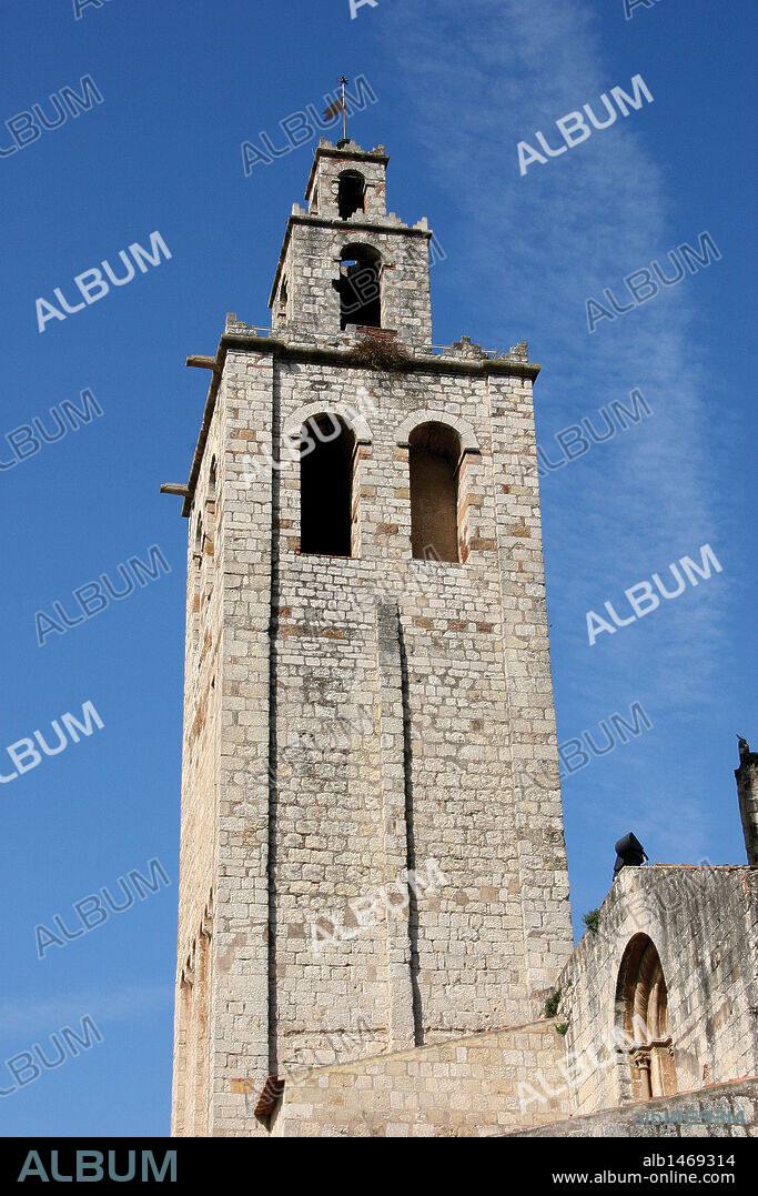 MONASTERIO DE SANT CUGAT DEL VALLES. Construido entre los siglos XI y XIII, de estilo románico. CAMPANARIO. Sant Cugat del Vallés. Comarca del Vallès Occidental. Provincia de Barcelona. Cataluña.