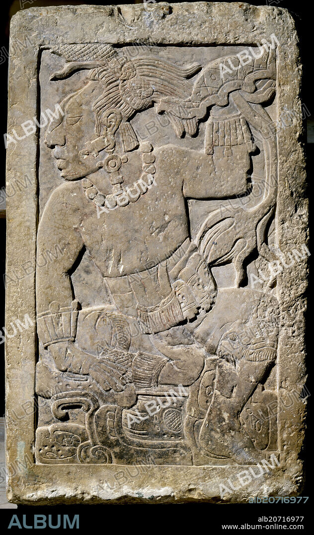 Madrid stele. Maya culture. Palenque. Late classical period. 600-800 A.D.. 46,5 x 29,5.