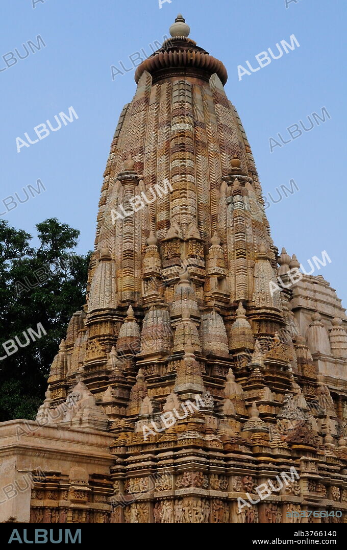 Parshwanath Temple, a Jain temple, Khajuraho, UNESCO World Heritage Site, Madhya Pradesh, India, Asia.