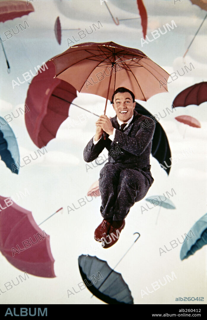 GENE KELLY en CANTANDO BAJO LA LLUVIA, 1952 (SINGIN' IN THE RAIN), dirigida por GENE KELLY y STANLEY DONEN. Copyright M.G.M.