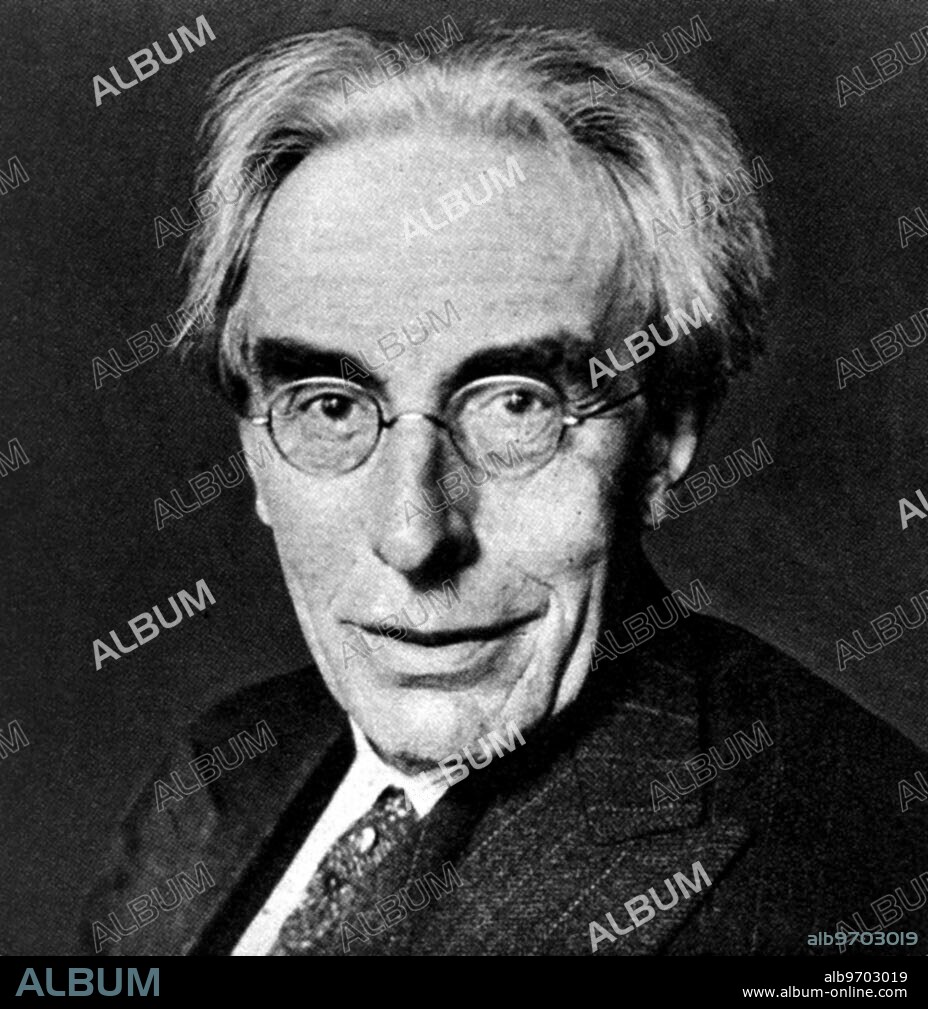 Roger Fry died 9th September 1934 age 67. He was a Professor of Fine Art at Cambridge, and was a famous Art critic.. 1934.