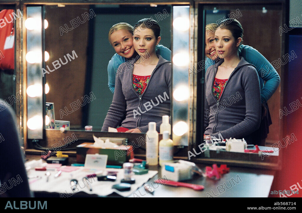 HAYDEN PANETTIERE and MICHELLE TRACHTENBERG in ICE PRINCESS, 2005, directed by TIM FYWELL. Copyright SKATE AWAY PRODUCTIONS/WALT DISNEY PICTURES/BRIDGET JONES FI / RAFY.
