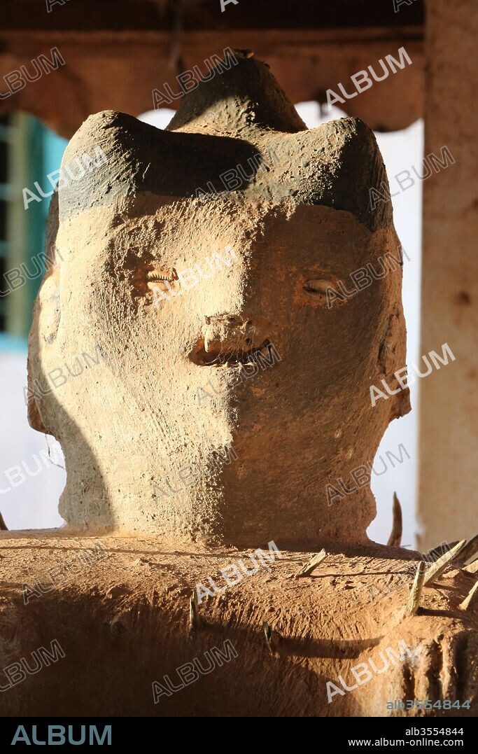 Female voodoo fetish statue. Togoville, Togo.