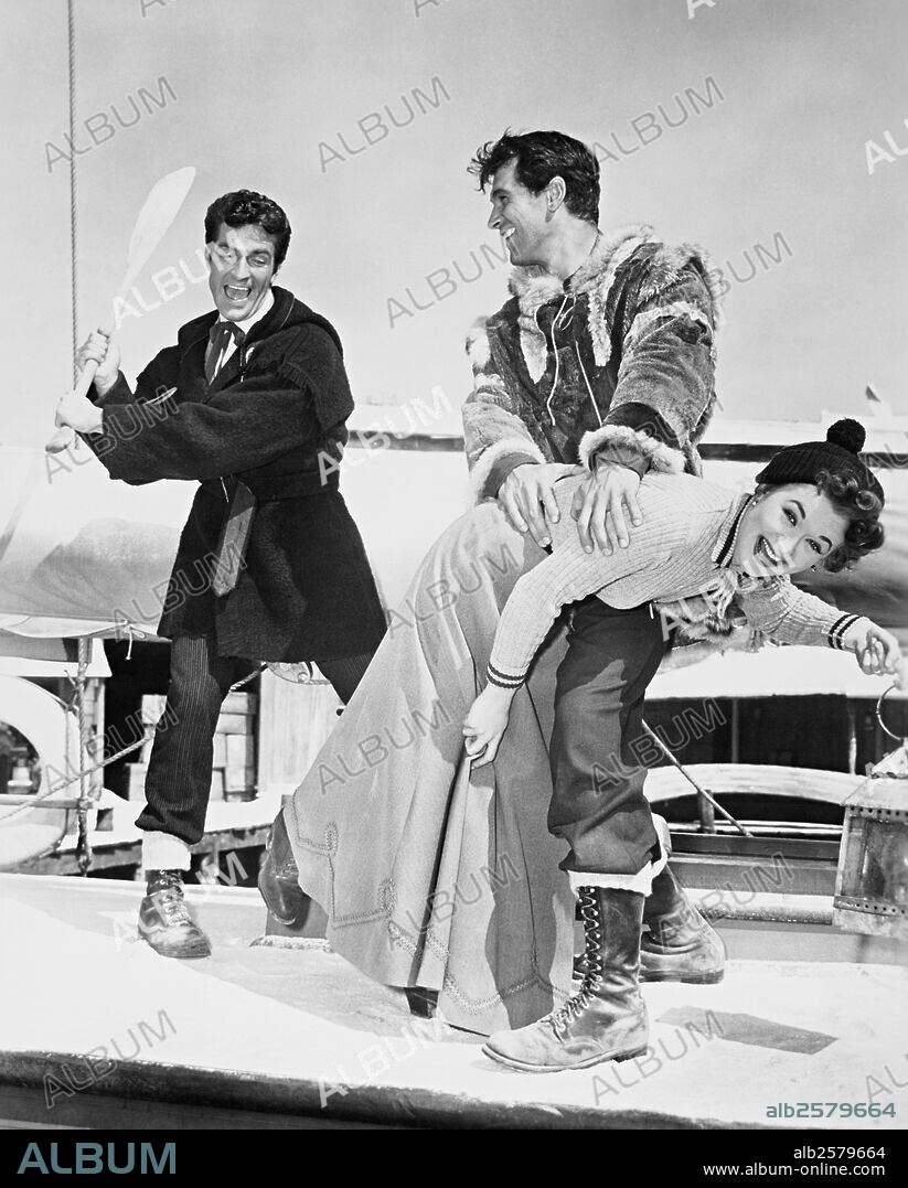 HUGH O'BRIAN, MARCIA HENDERSON y ROCK HUDSON en VUELTA A LA VIDA, 1953 (BACK TO GOD'S COUNTRY), dirigida por JOSEPH PEVNEY. Copyright UNIVERSAL INTERNATIONAL.