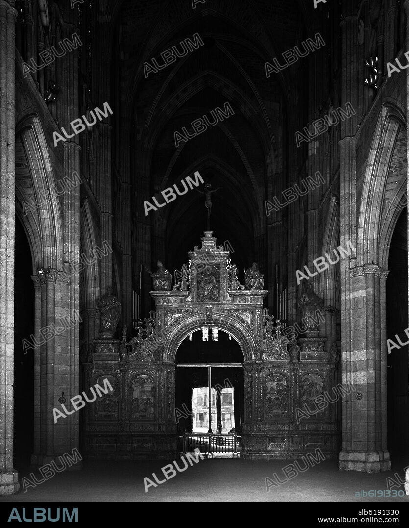 ESTEBAN JORDAN (1530-1598). TRASCORO DE LA CATEDRAL DE LEON REALIZADO EN ALABASTRO - 1577 - FOTOGRAFIA EN BLANCO Y NEGRO - AÑOS 60.