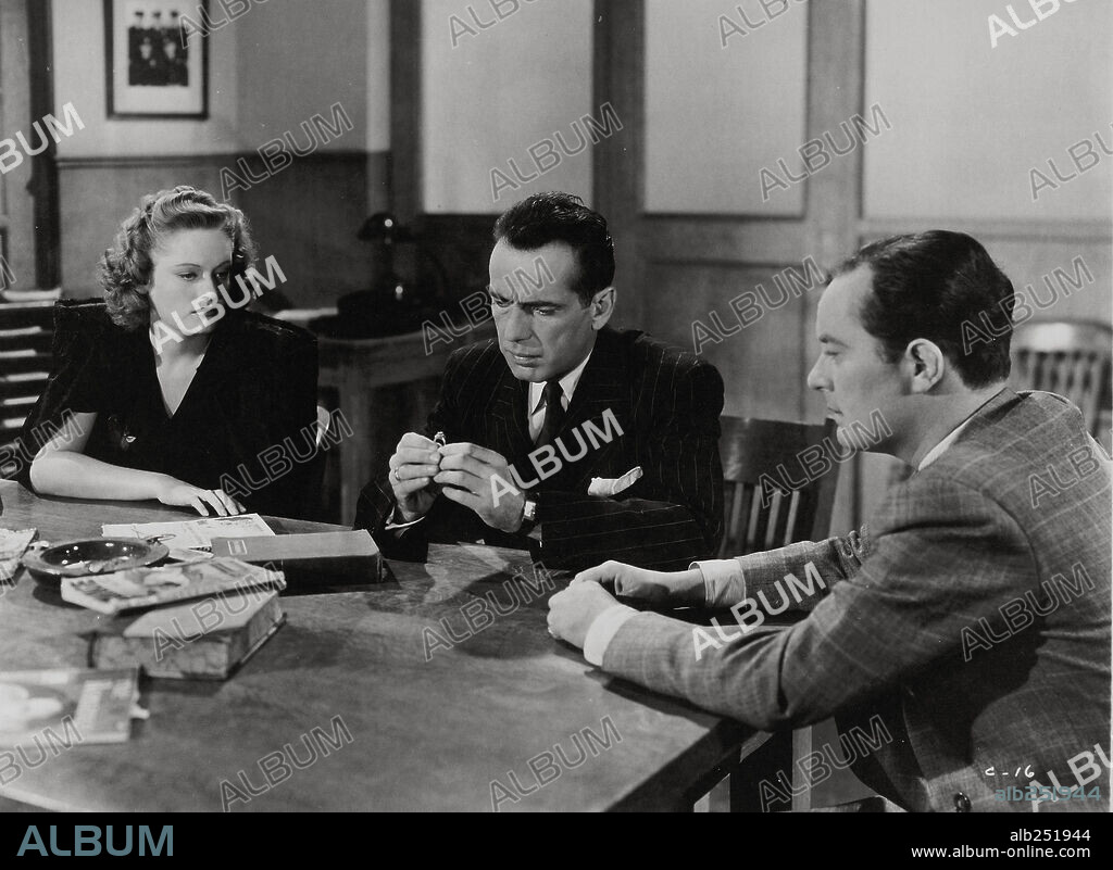 ALEXIS SMITH y HUMPHREY BOGART en RETORNO AL ABISMO, 1945 (CONFLICT), dirigida por CURTIS BERNHARDT. Copyright WARNER BROTHERS.