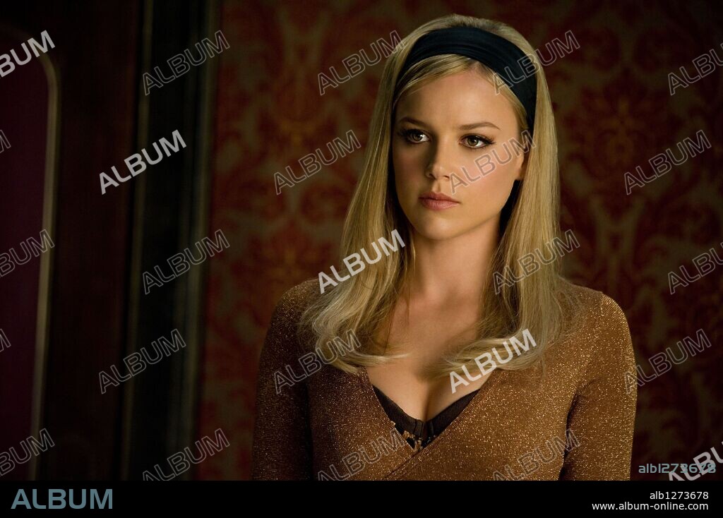 ABBIE CORNISH in SUCKER PUNCH, 2011, unter der Regie von ZACK SNYDER. Copyright WARNER BROS. PICTURES.