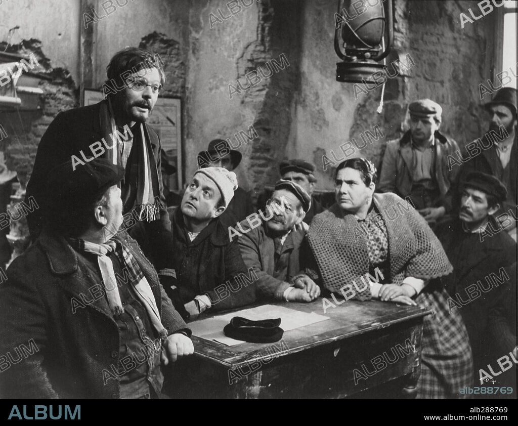 MARCELLO MASTROIANNI en LOS CAMARADAS, 1963 (I COMPAGNI), dirigida por MARIO MONICELLI.