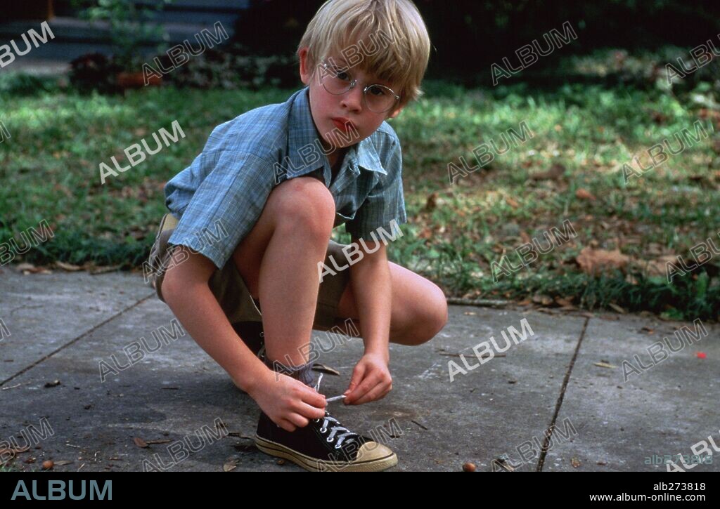 MACAULAY CULKIN in MY GIRL, 1991, directed by HOWARD ZIEFF. Copyright COLUMBIA PICTURES.