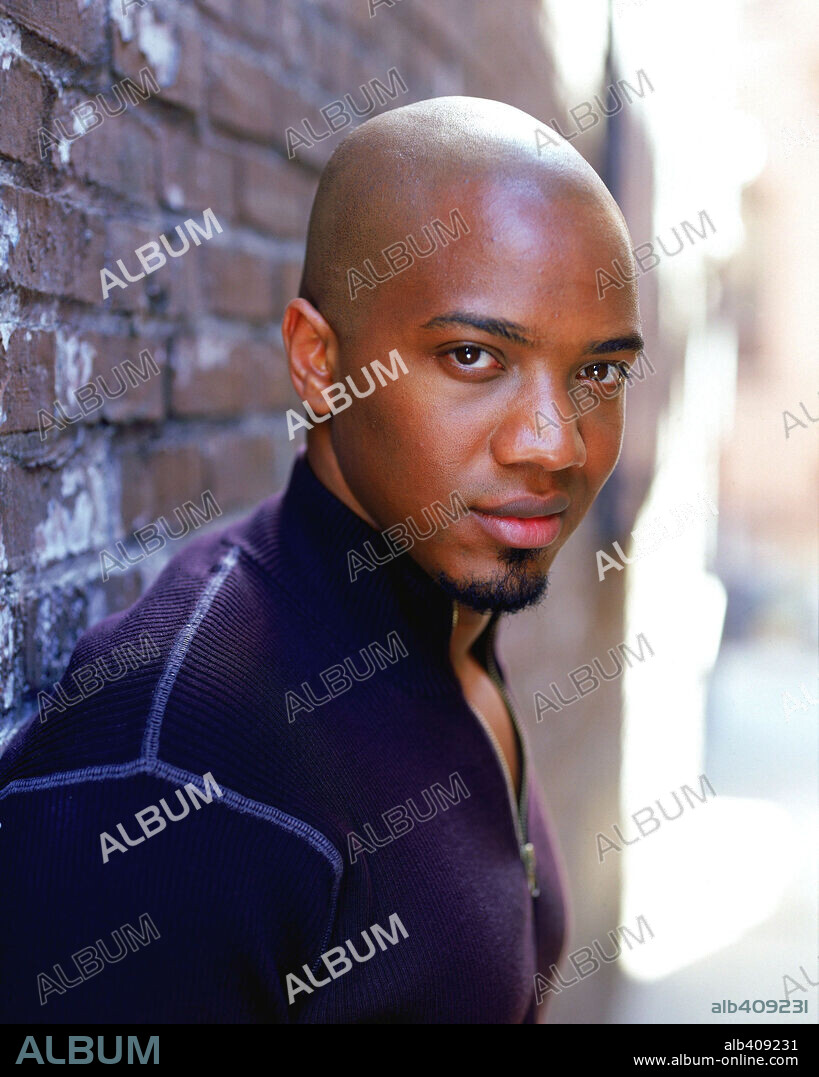 J. AUGUST RICHARDS in ANGEL-TV, 1999, directed by DAVID GREENWALT and JOSS WHEDON. Copyright 20TH CENTURY FOX TV.