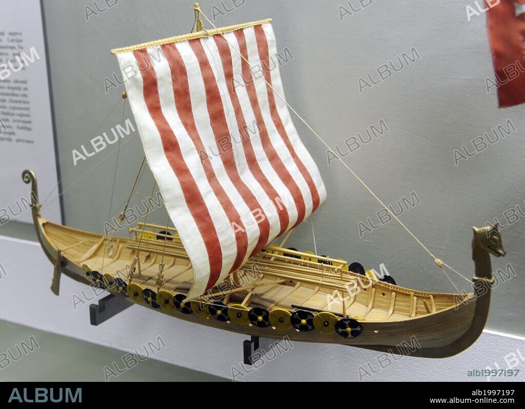 History of navigation. Middle ages. Europe. Viking ship. 9th century. Found in 1880, Norway. Model of A. Twill, 1988. Museum of History and Navigation. Riga. Latvia.