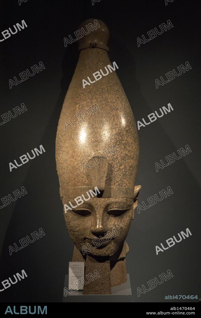 ARTE EGIPCIO. EGIPTO. CABEZA DE NEBMAATRA AMENHOTEP (AMENOFIS III o AMENHOTEP III), faraón de la DINASTIA XVIII, IMPERIO NUEVO. Gobernó entre el 1390 y el 1353 aC. Procede del Templo de Amenhotep III en Quma. Museo de Luxor.
