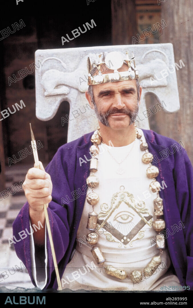 SEAN CONNERY in THE MAN WHO WOULD BE KING, 1975, directed by JOHN HUSTON. Copyright ALLIED ARTISTS.