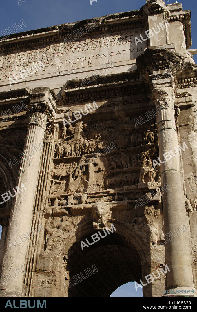 Italy. Rome. Arch of Septimius Severus. Triumphal arch built in 203 AD to commemorate the Parthian victories of emperors Septimius Severus, Caracalla and Geta. Detail.