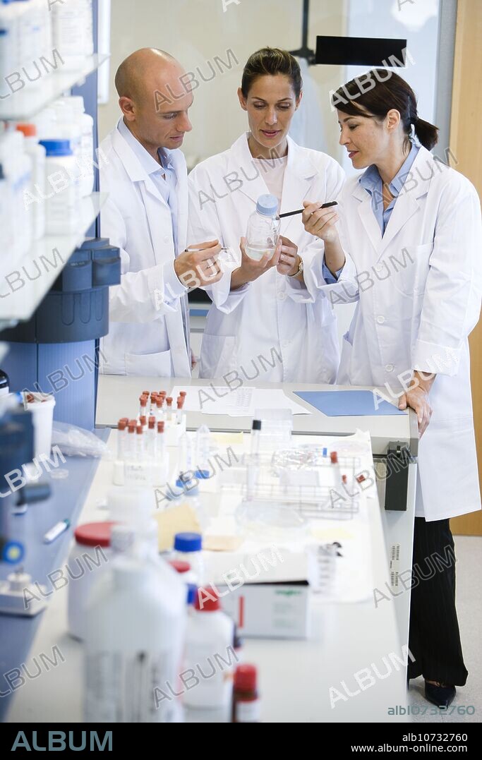 Inasmet-Tecnalia Foundation, Technology and Research Centre, San Sebastian Technological Park, Basque Country. Reagents, media for cultures, microbiology lab.
