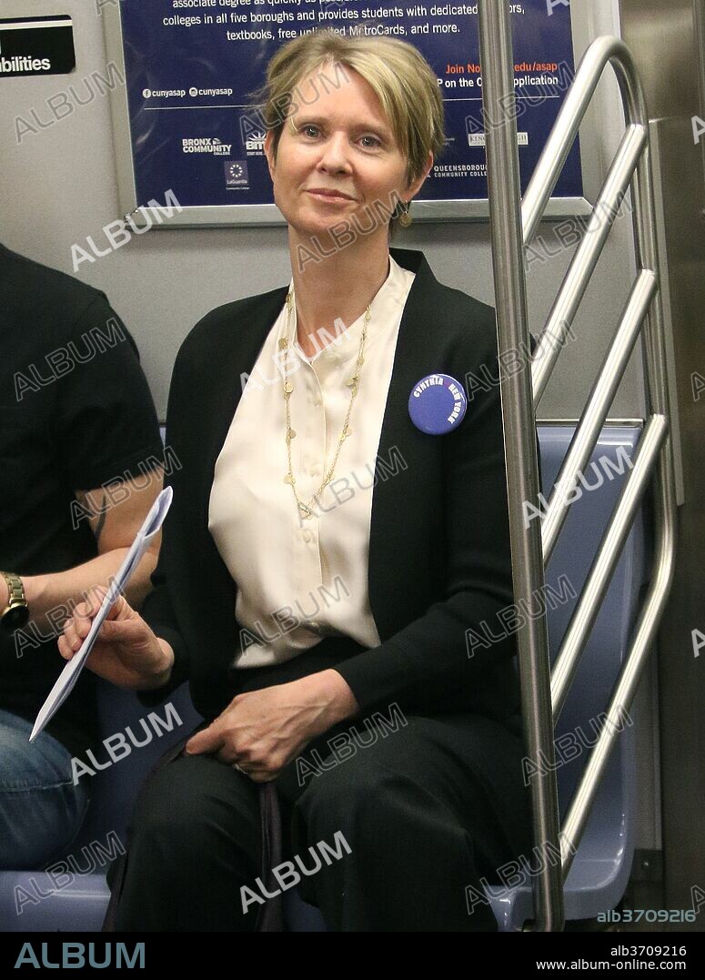 June 12, 2018 - New York, New York, U.S. - 'Sex and the City' actress CYNTHIA NIXON, who is running for Governor of New York, in Greenwich Village before taking a subway. 12/06/2018