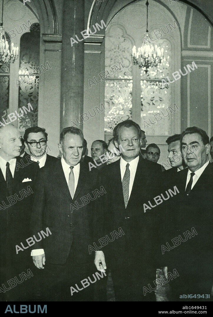 Left to right, front row: West German Foreign Minister Walter Scheel, Soviet Prime Mister Kosygin, Chancellor Willy Brandt, and Soviet Secretary General Leonid Brezhnev, meeting to sign the Moscow Treaty, 1970.