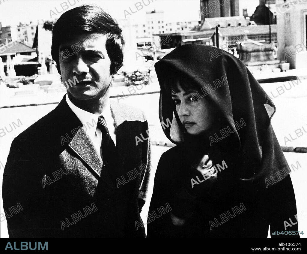 JEAN-CLAUDE BRIALY and JEANNE MOREAU in THE BRIDE WORE BLACK, 1968 (LA MARIEE ETAIT EN NOIR), directed by FRANCOIS TRUFFAUT. Copyright LES FILMS DU CARROSSE/LES PRODUCTIONS ARTISTES ASSOCIES.