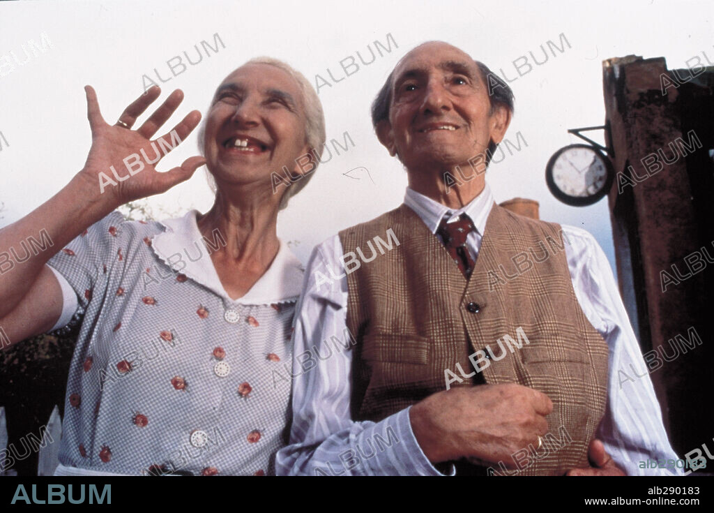 THE MIRACLE OF P. TINTO, 1998 (EL MILAGRO DE P. TINTO), directed by JAVIER FESSER. Copyright SOGETEL.