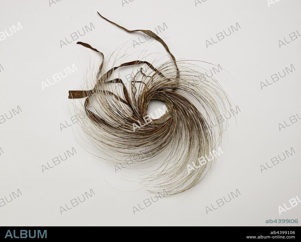 porcupine headpiece, Sotho people, Xhosa people, early 1900s, porcupine quills, leather, 2 x 14 x 16 in., Textile and Fashion Arts.