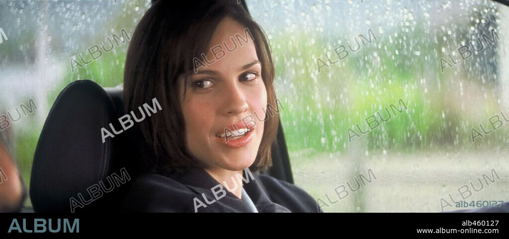HILARY SWANK in INSOMNIA, 2002, directed by CHRISTOPHER NOLAN. Copyright TRI STAR PICTURES.