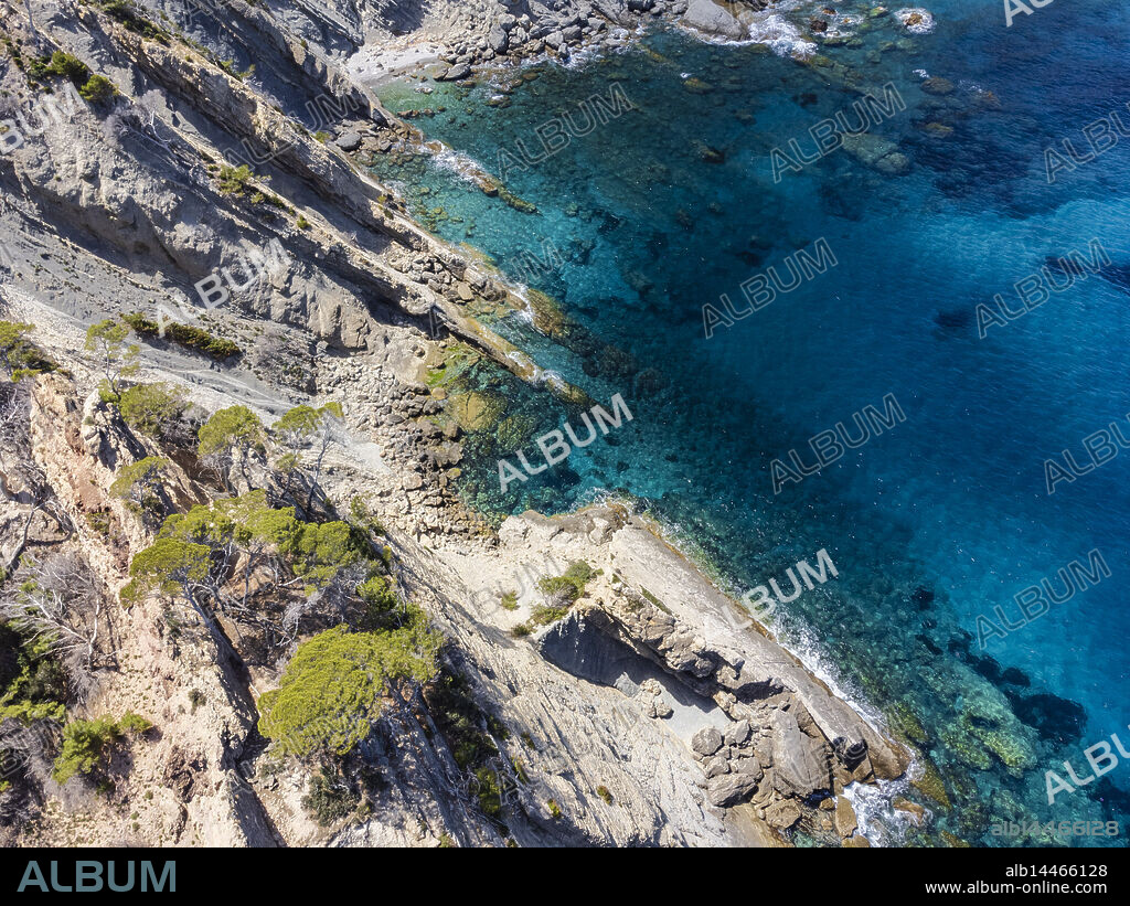 rocks and reefs of Cala Mestres, Banyalbufar, Natural area of the Serra de Tramuntana., Majorca, Balearic Islands, Spain.