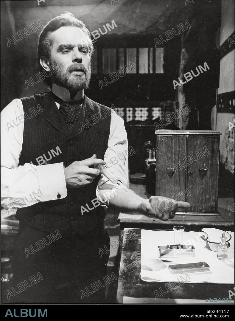 PAUL MASSIE in HOUSE OF FRIGHT, 1960 (THE TWO FACES OF DR. JEKYLL), directed by TERENCE FISHER. Copyright HAMMER FILM PRODUCTIONS.