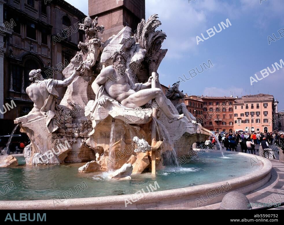 Rom, Vierströmebrunnen auf der Piazza Navona. © Jochen Helle Format / Filmsize: 6 × 7 cm.