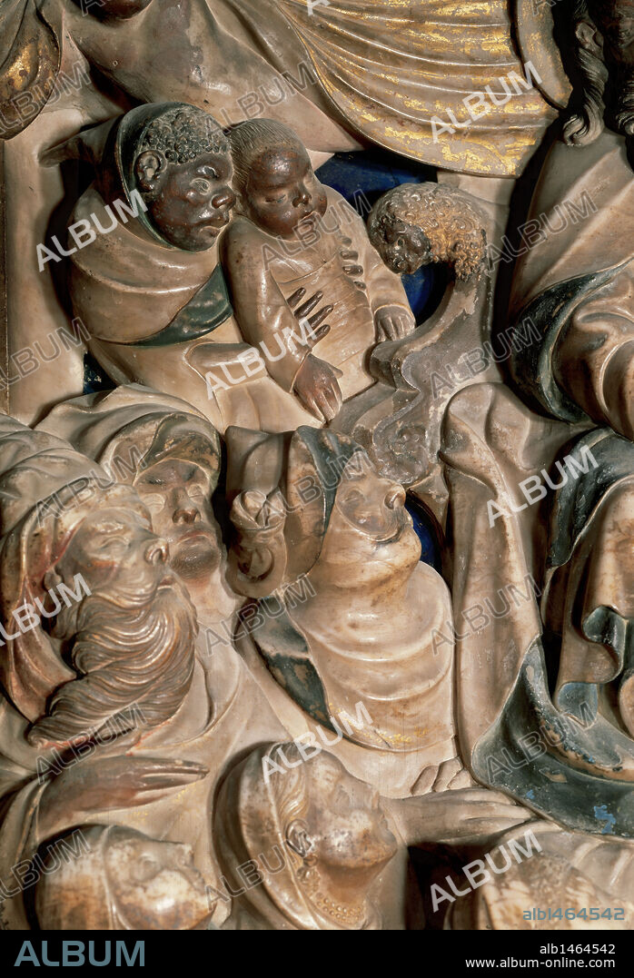 ARTE ROMANICO. ESPAÑA. "FRONTAL DEL ALTAR MAYOR", de alabastro policromado. La predela del retablo está dedicada a la vida y martirio de Santa Tecla (s. I) y tiene 6 compartimentos. El primero representa la predicación de San Pablo de Tarso en la ciudad de Iconio. Varios grupos de personas de diversas etnias le escuchan. Obra de PERE JOHAN (1398-1458). Catedral de Santa María. Tarragona. Cataluña.