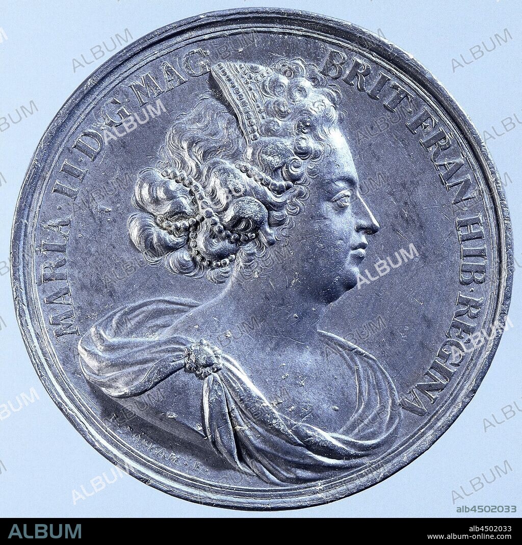 Death of Maria II of England, Lead Medal. Obverse: bust of woman with crown inside inscription. Reverse: snake, scorpion and three toads lying dead on ground, next to lily bush, in the background, the unicorn climbs a steep mountain, the top of which is covered in mists within a circle, cut off: inscription., Maria II Stuart (Queen of England, Scotland and Ireland), Jan Boskam (copy after), Amsterdam, 1695, striking (metalworking), d 6 cm × w 129.32 gr.