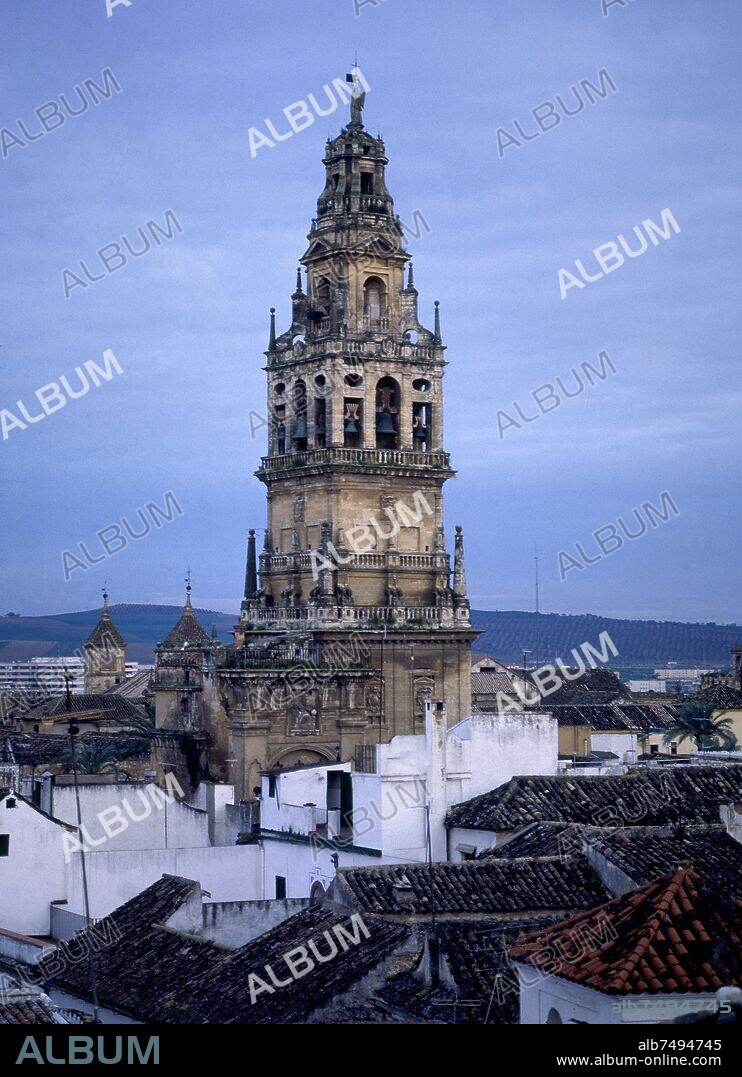 TORRE CAMPANARIO BARROCA DE LA CATEDRAL DE CORDOBA - SIGLO XVI.