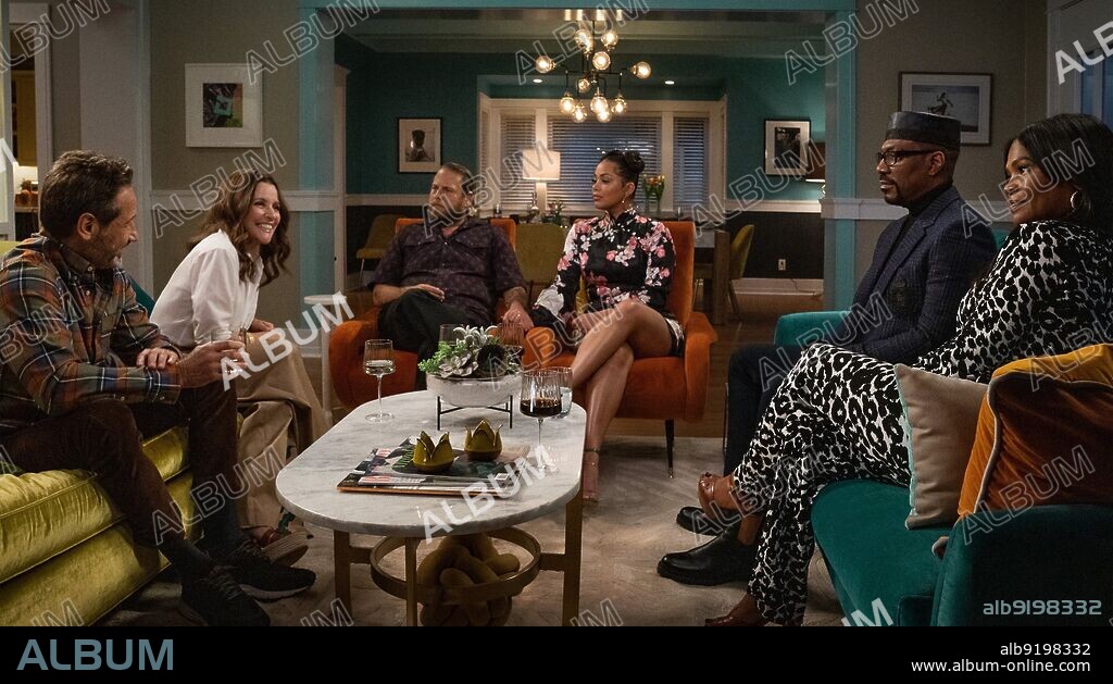 DAVID DUCHOVNY, EDDIE MURPHY, JONAH HILL, LAUREN LONDON and NIA LONG in YOU PEOPLE, 2023, directed by KENYA BARRIS. Copyright Khalabo Ink Society / Netflix.