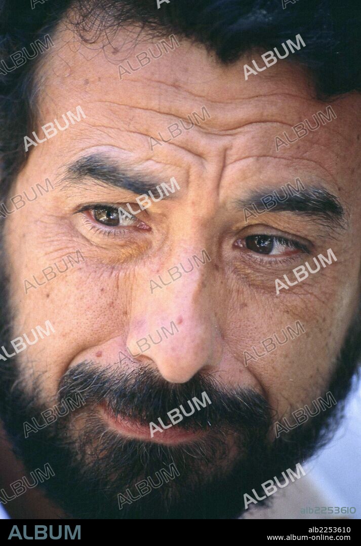 GARCI , JOSE LUIS. DIRECTOR DE CINE ESPAÑOL. GANADOR DE UN OSCAR POR SU PELICULA VOLVER A EMPEZAR EN EL AÑO 1982.