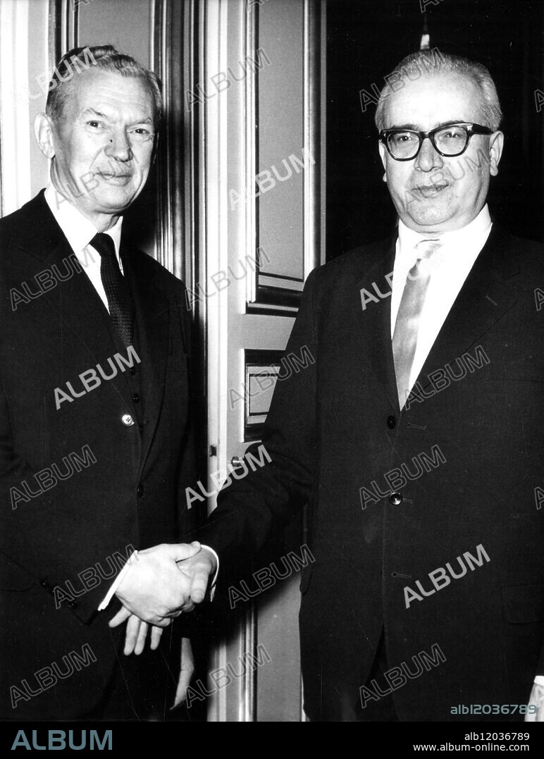 Maurice Couve De Murville and Janos Peter. 12 January 1965.