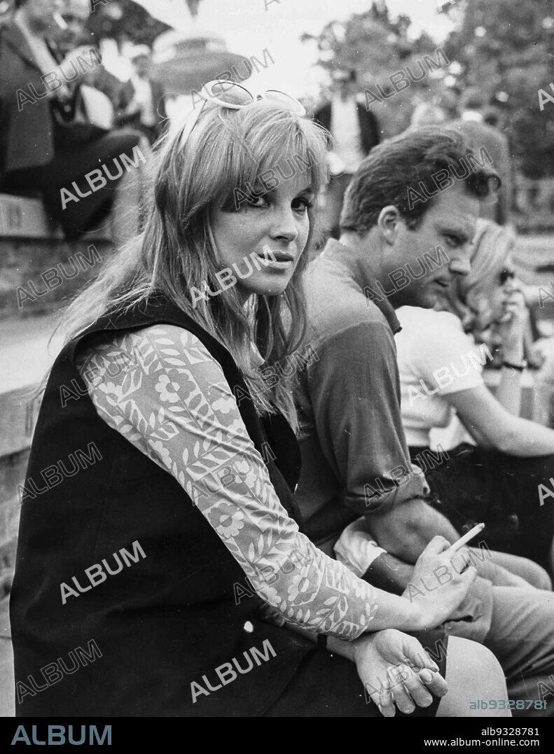 Antonella Lualdi and Franco Interlenghi, 60s.