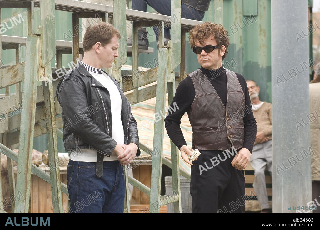 IAN ROBERTS y JOHN C. REILLY en WALK HARD: THE DEWEY COX STORY, 2007, dirigida por JAKE KASDAN. Copyright APATOW PROD./COLUMBIA PICT./GH THREE/NOMINATED FILMS.