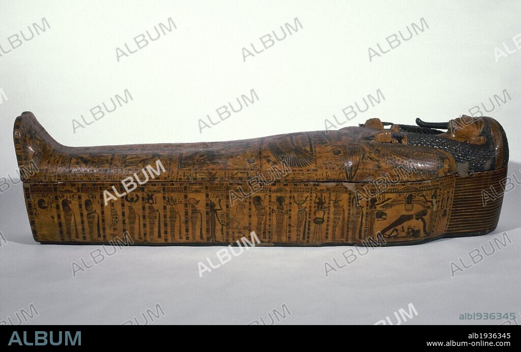 ARTE EGIPCIO. SARCOFAGO del escriba BUTEHAMON. Escriba real. 990-970 a. C. Tercer Periodo Intermedio. XXI Dinastía. Tebas. Museo Egipcio. Turín. Italia.
