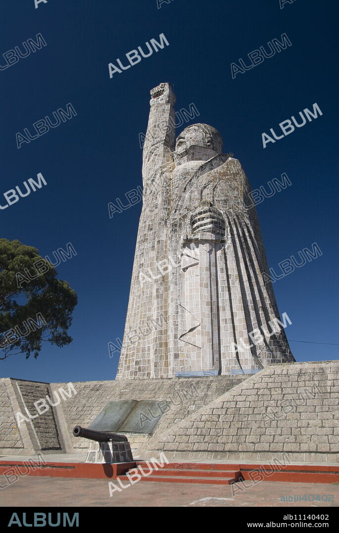 Statue of Jose Maria Morelos, a revolutionary hero, Isla Janitzio, Lago de la Patzcuaro, Patzcuaro, Michoacan, Mexico, North America.