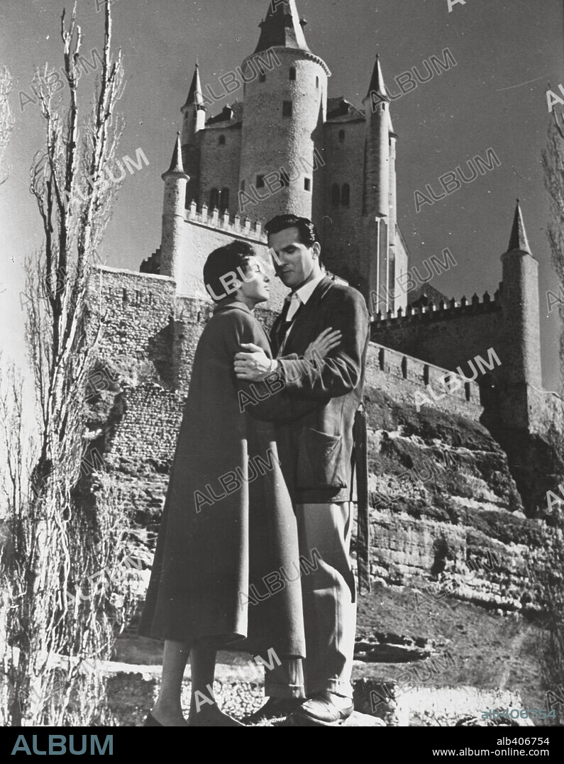 ROBERT ARDEN y TAMARA SHAYNE en MISTER ARKADIN, 1955 (MR. ARKADIN), dirigida por ORSON WELLES. Copyright MERCURY/CERVANTES FILMS/FILMORSA.