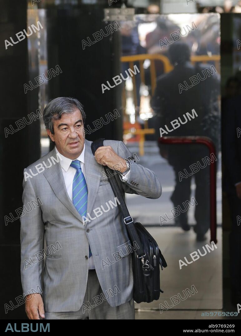 Madrid, 08/13/2013. Francisco Álvarez Cascos arrives at the Court to testify before Judge Ruz in the Bárcenas case. Photo: Ignacio Gil. ARCHDC.