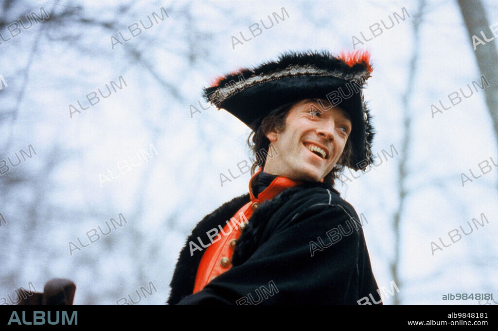 VINCENT CASSEL in BROTHERHOOD OF THE WOLF, 2001 (LE PACTE DES LOUPS), directed by CHRISTOPHE GANS. Copyright DAVIS FILMSESKWAD/STUDIOCANAL/TF1 FILMS PRODUCTION.