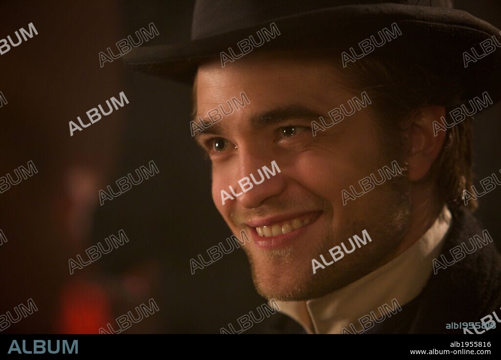 ROBERT PATTINSON en BEL AMI, HISTORIA DE UN SEDUCTOR, 2011 (BEL AMI), dirigida por DECLAN DONNELLAN y NICK ORMEROD. Copyright REDWAVE FILMS.